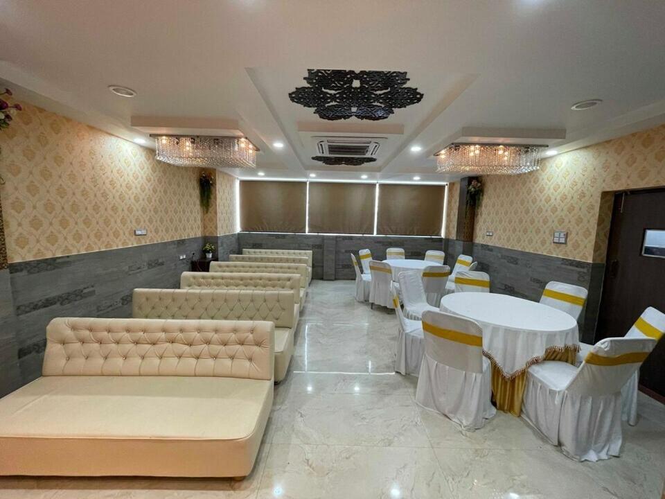 Hotel Centre Point Gorakhpur Eksteriør billede