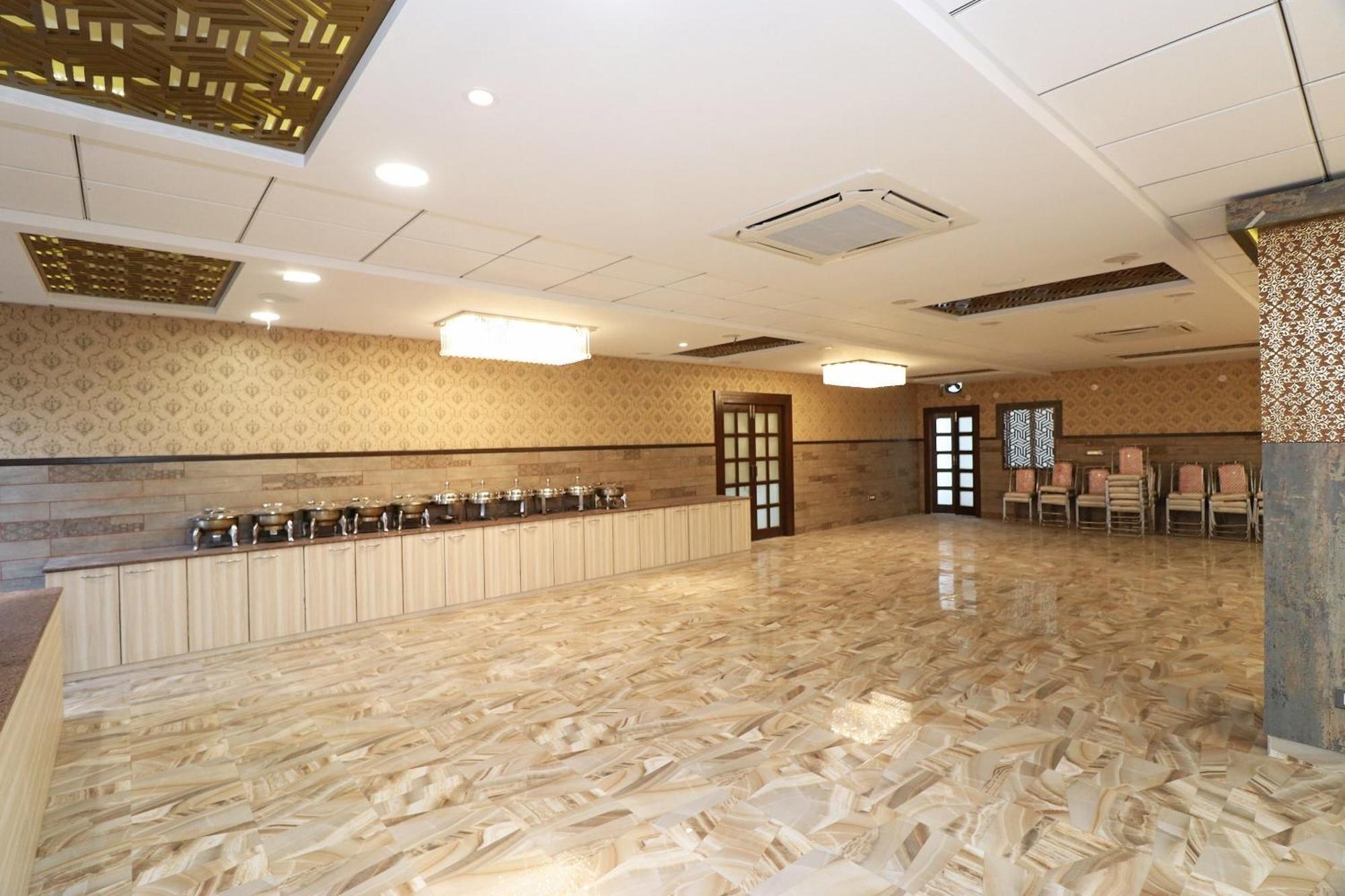 Hotel Centre Point Gorakhpur Eksteriør billede